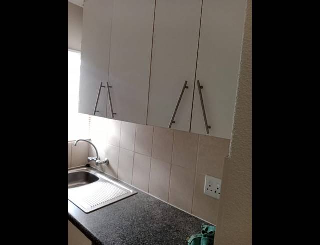 2 BEDROOM PROPERTY TO RENT IN SALFIN